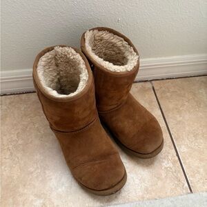Vintage UGG Tan and Cream Boots